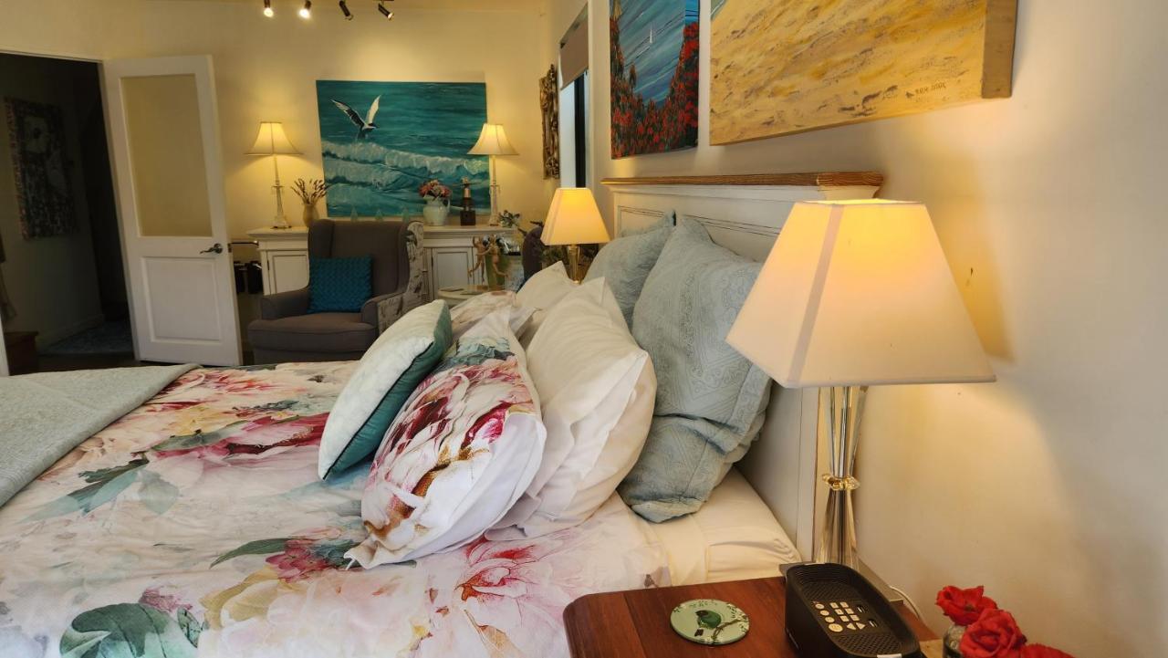 Boutique Art Retreat Hotel Upper Hutt Ngoại thất bức ảnh